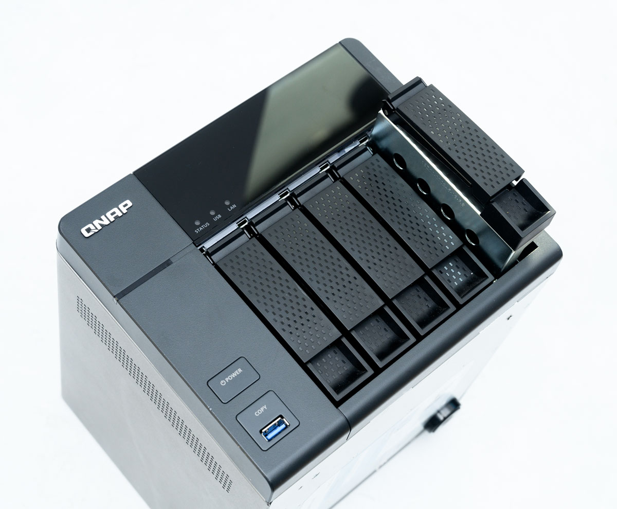 Мережеве сховище Сервер Qnap Ts-563 - Зображення 3