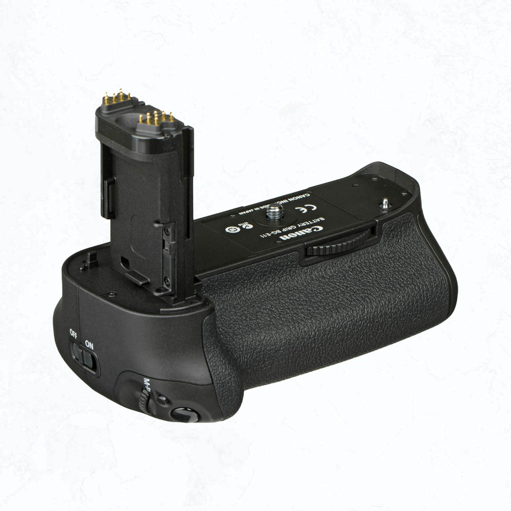Canon BG-E11 Canon BG-E11